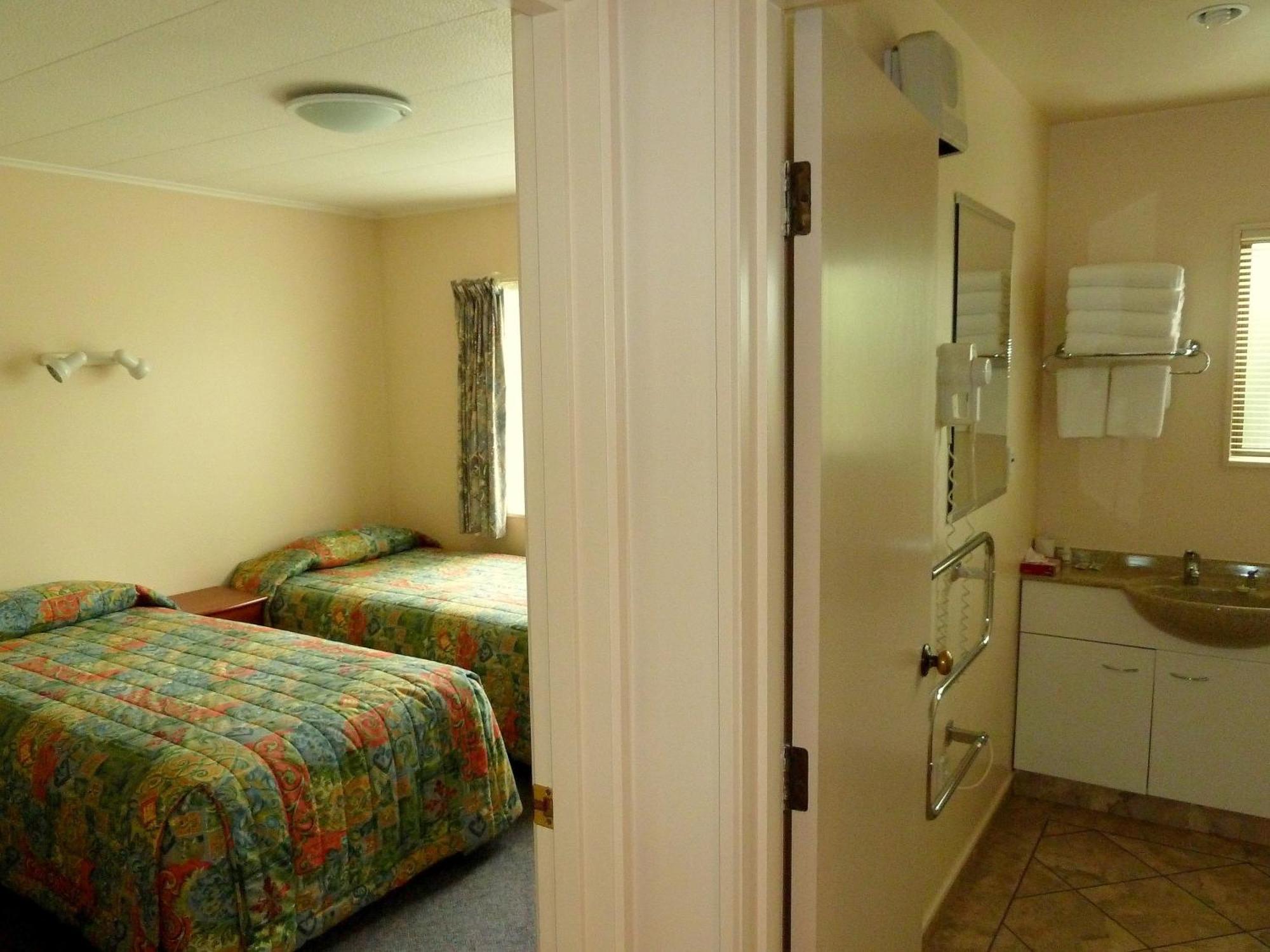 Tudor Lodge Motel Нельсон Екстер'єр фото