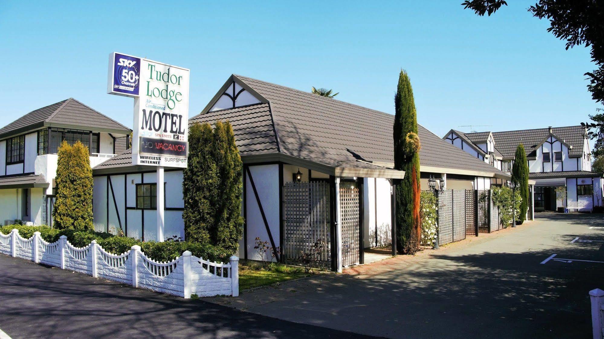 Tudor Lodge Motel Нельсон Екстер'єр фото
