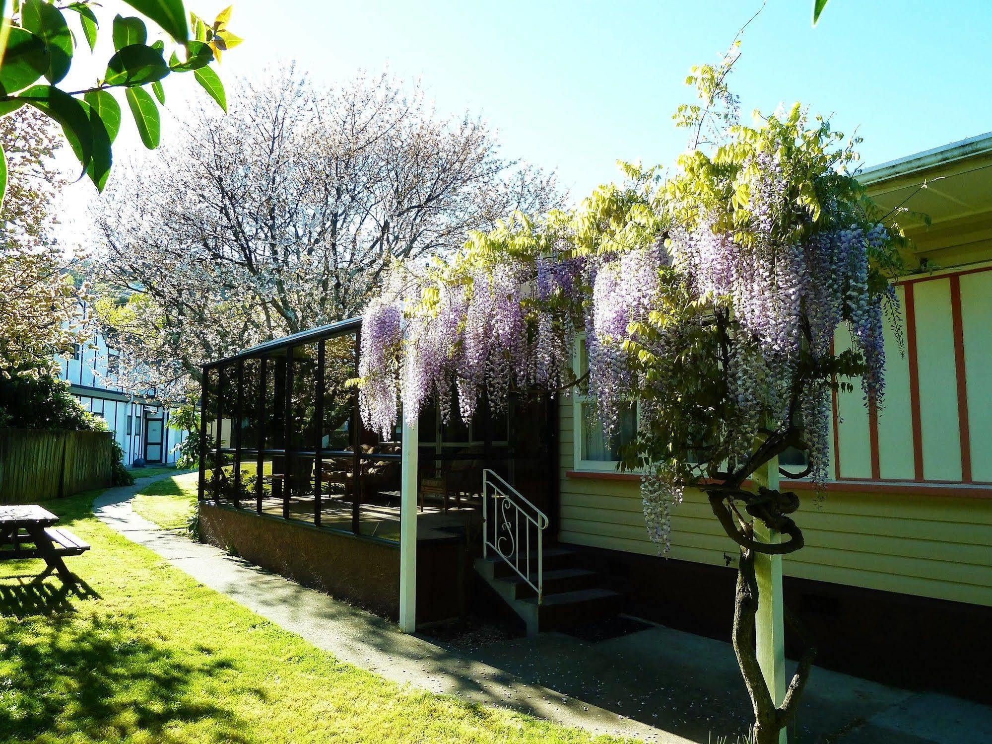 Tudor Lodge Motel Нельсон Екстер'єр фото