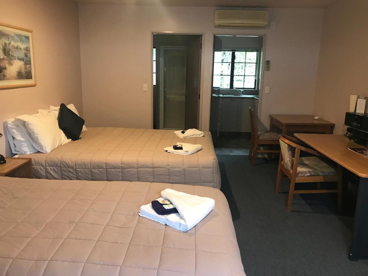 Tudor Lodge Motel Нельсон Екстер'єр фото